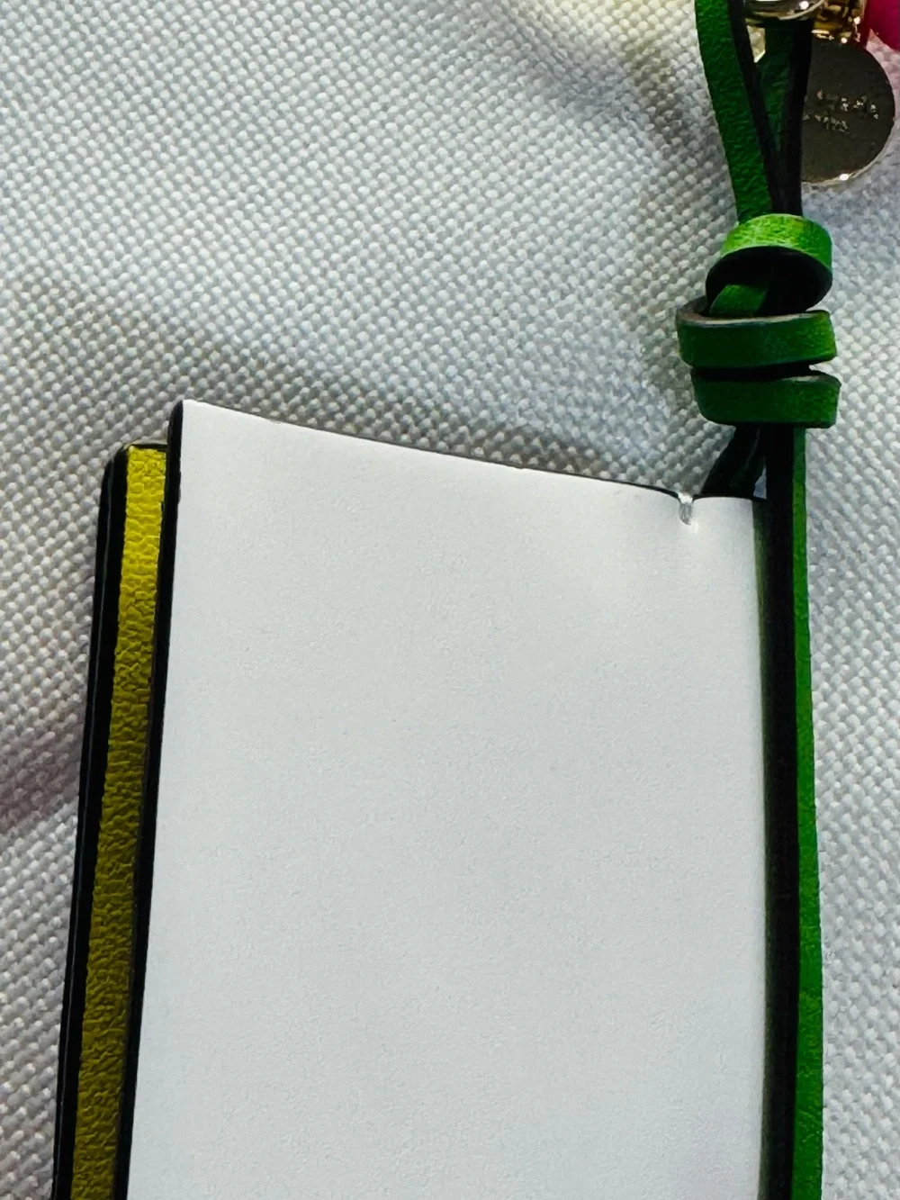 Kate Spade Fresh Picks Magazine Charm 🌸 RARE OPENS Book Keychain NWT Collecto - Picture 10 of 11